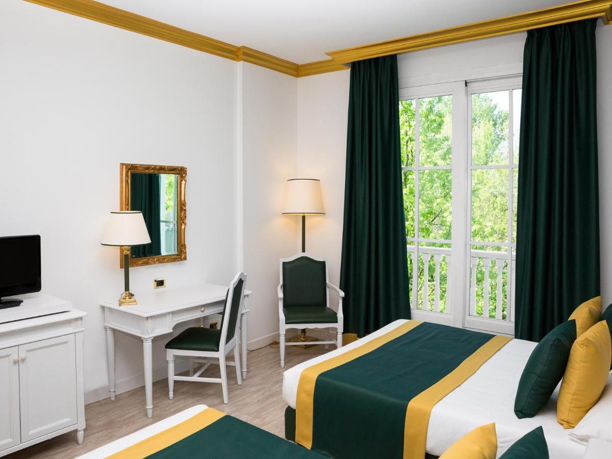 Double Room two separate beds